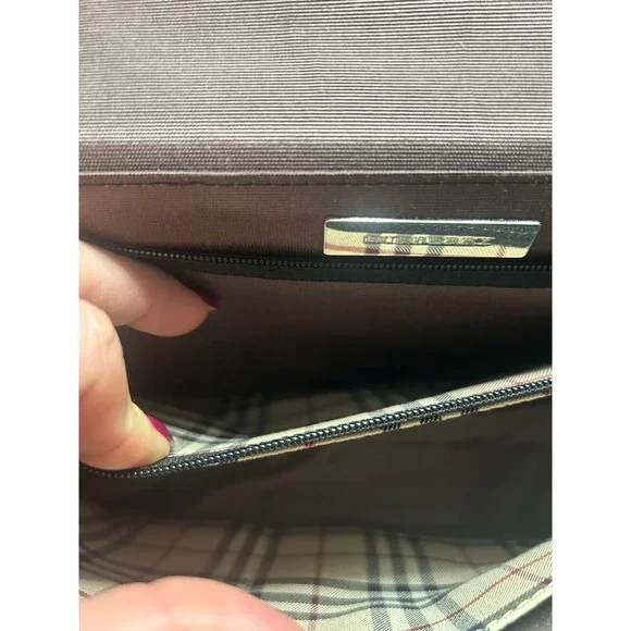 Burberry Black Textured Leather Flap Shoulder Bag Nova Check Lining COA # 420 - Picture 9 of 11